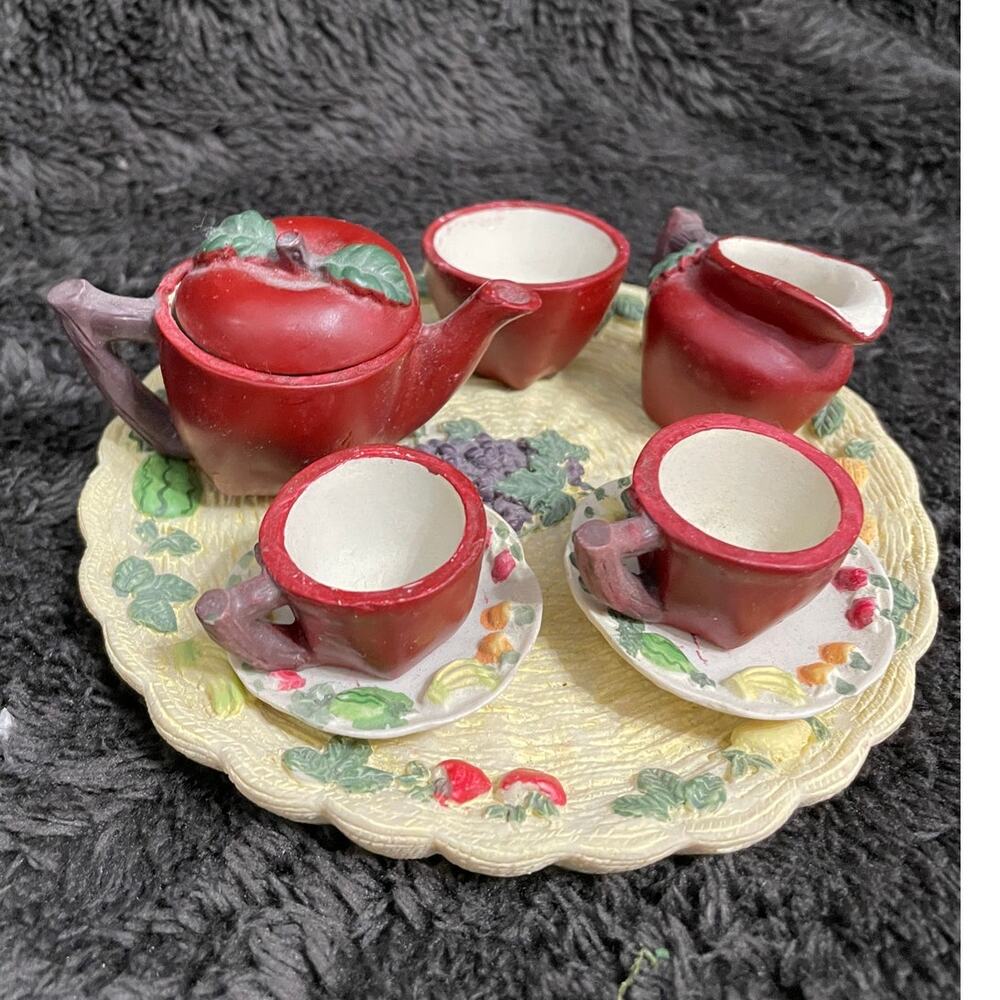 Vtg 1993 Apples Miniature Tea Set